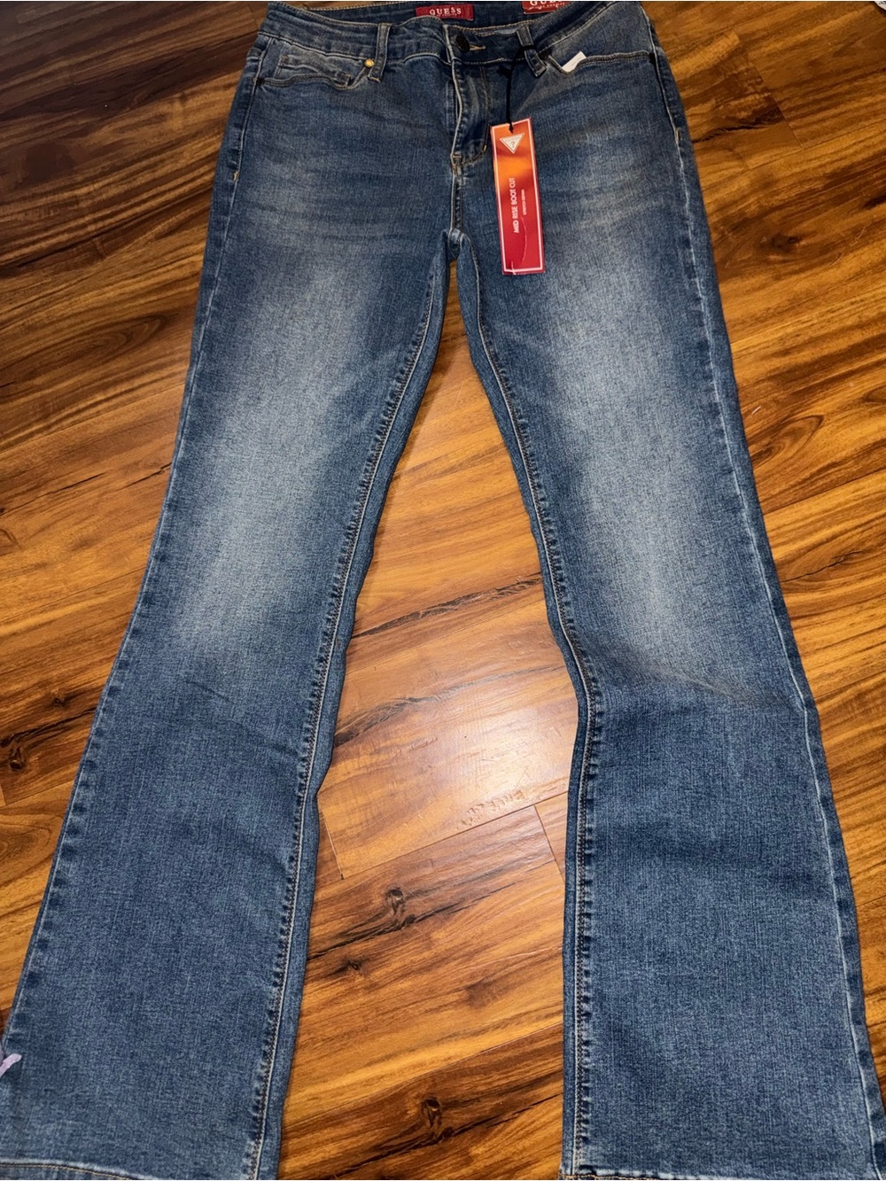 Guess Women's Flare Jeans - Medium Blue Wash (Aileen Back flap pocket Book)